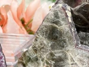 lepidolite stone